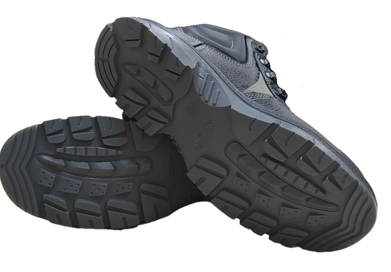 Ботинки кожаные ТЯГАЧ® с металлическим подноском утепленные